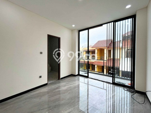Rumah Luxury Modern Siap Huni di Pejaten Timur Jakarta Selatan Rumah Luxury Modern Siap Huni di Pejaten Timur Jakarta Selatan