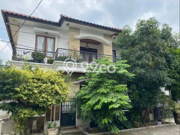 Ready to Use! Premium House LT 190m2 Desain Elegan di Rawamangun Ready to Use! Premium House LT 190m2 Desain Elegan di Rawamangun