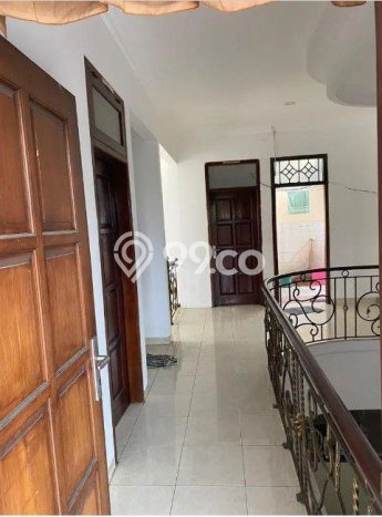 Ready to Use! Premium House LT 190m2 Desain Elegan di Rawamangun Ready to Use! Premium House LT 190m2 Desain Elegan di Rawamangun