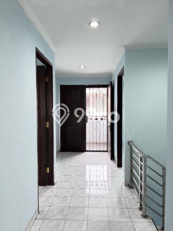 Rumah Modern 4 Kamar LT 120m2 di Daan Mogot Rumah Modern 4 Kamar LT 120m2 di Daan Mogot