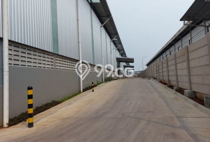 Gudang Lokasi Strategis di Bekasi, Luas 5800m², Mainroad Gudang Lokasi Strategis di Bekasi, Luas 5800m², Mainroad