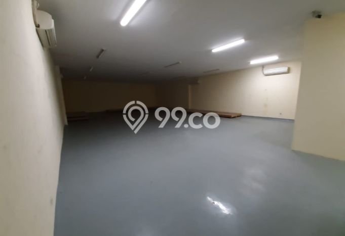 Gudang di Pantai Indah Kapuk, Luas 240m², Area Komersial, Strategis Gudang di Pantai Indah Kapuk, Luas 240m², Area Komersial, Strategis