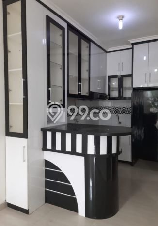 Rumah Eksklusif lokasi Taman Surya, Jakarta Barat, Luas 90m2m² LB 140m2m² Rumah Eksklusif lokasi Taman Surya, Jakarta Barat, Luas 90m2m² LB 140m2m²
