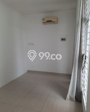 Rumah Eksklusif lokasi Taman Surya, Jakarta Barat, Luas 90m2m² LB 140m2m² Rumah Eksklusif lokasi Taman Surya, Jakarta Barat, Luas 90m2m² LB 140m2m²