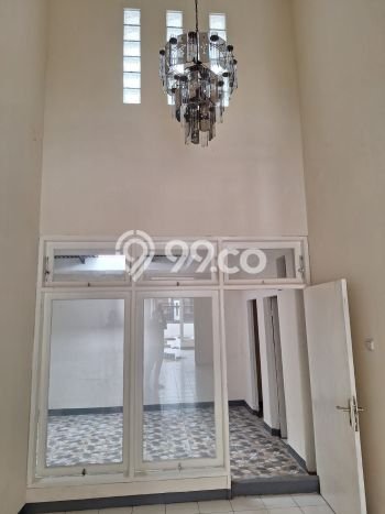 BEST DEAL! Rumah Nyaman di Ciledug, Luas 144m² Bangunan 280m² BEST DEAL! Rumah Nyaman di Ciledug, Luas 144m² Bangunan 280m²