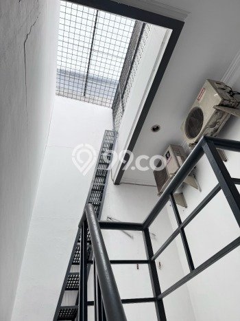 Rumah Modern 4 Kamar LT 120m2 di Daan Mogot Rumah Modern 4 Kamar LT 120m2 di Daan Mogot