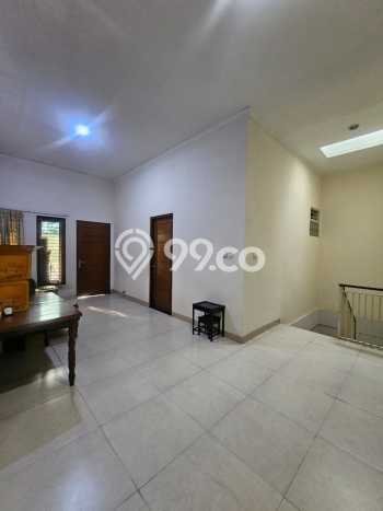 For Sale! Luxury House LT 200m2 Desain Elegan di Pluit For Sale! Luxury House LT 200m2 Desain Elegan di Pluit