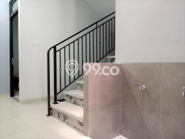 Ruko Lokasi Strategis di , Luas 400m2m², Mainroad Ruko Lokasi Strategis di , Luas 400m2m², Mainroad