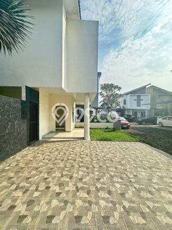 Hunian Mewah LB 156m2 Siap Huni Desain Elegan di Pangkalan Jati, Depok Hunian Mewah LB 156m2 Siap Huni Desain Elegan di Pangkalan Jati, Depok