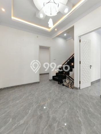 Rumah Modern Cantik 4 KT Bisa Langsung Pindah di Cilandak Rumah Modern Cantik 4 KT Bisa Langsung Pindah di Cilandak
