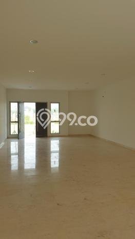 For Sale! Luxury House LT 250m2 Desain Elegan di Pantai Indah Kapuk For Sale! Luxury House LT 250m2 Desain Elegan di Pantai Indah Kapuk