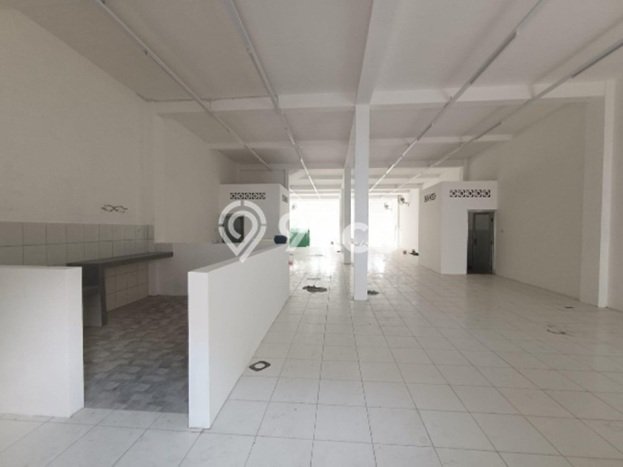 SEWA TERBAIK! Ruko di Serengan, Luas 500m², Jalan Strategis SEWA TERBAIK! Ruko di Serengan, Luas 500m², Jalan Strategis