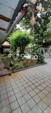 For Sale! Premium House LT 2363m2 Desain Elegan di Kemang For Sale! Premium House LT 2363m2 Desain Elegan di Kemang