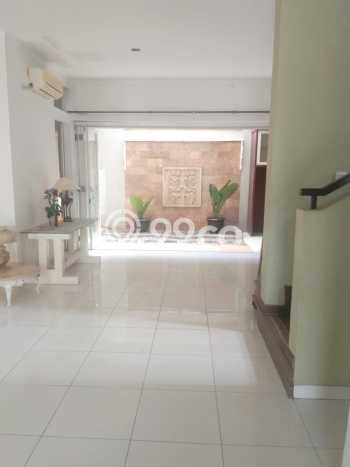 Hunian Mewah LB 350m2 Siap Pakai Desain Elegan di Sektor 7-Bintaro, Tangerang Selatan Hunian Mewah LB 350m2 Siap Pakai Desain Elegan di Sektor 7-Bintaro, Tangerang Selatan