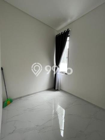 Rumah Modern 3 KT di Sektor 4 - Bintaro Jakarta Selatan Semi Furnished Rumah Modern 3 KT di Sektor 4 - Bintaro Jakarta Selatan Semi Furnished
