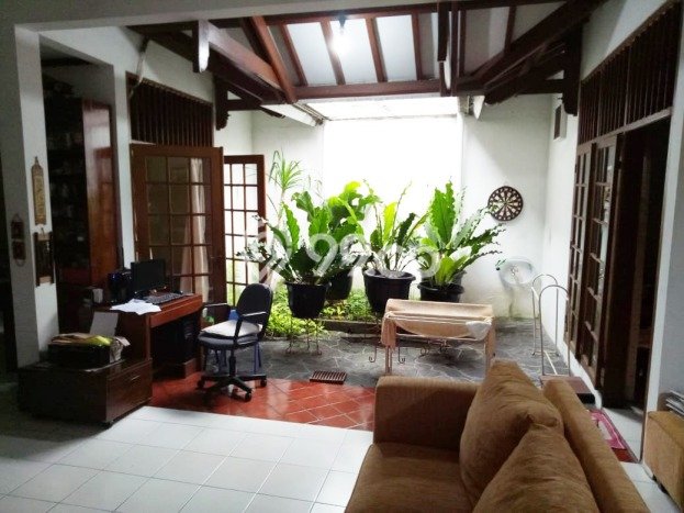 For Sale! Luxury House LT 271m2 Desain Modern di Tanah Kusir For Sale! Luxury House LT 271m2 Desain Modern di Tanah Kusir