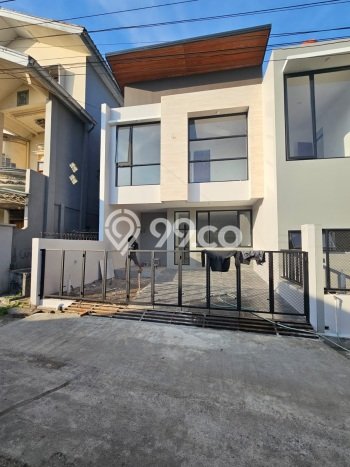 Rumah Strategis Modern Lb 102m2 di Bojongloa Kidul, Bandung Rumah Strategis Modern Lb 102m2 di Bojongloa Kidul, Bandung
