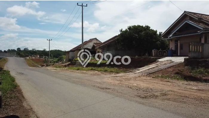 Tanah Dijual Lokasi Rangkasbitung, Lebak dengan Luas Tanah 40000m2 dan Status SHM Tanah Dijual Lokasi Rangkasbitung, Lebak dengan Luas Tanah 40000m2 dan Status SHM
