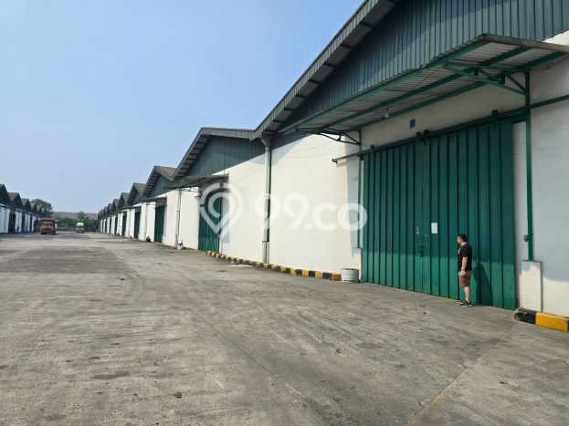 Disewakan Gudang di Kawasan Ramai Jatake Luas 12150m2 Disewakan Gudang di Kawasan Ramai Jatake Luas 12150m2