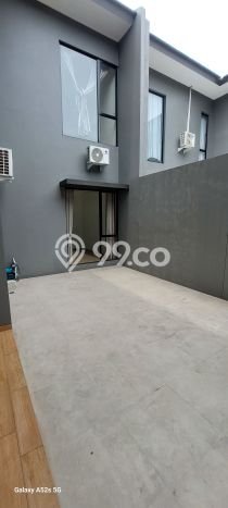 Lokasi terbaik! Rumah siap pakai disewakan di Cikupa LB 233m2 Lokasi terbaik! Rumah siap pakai disewakan di Cikupa LB 233m2