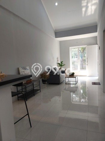 Jual Rumah Eksklusif 2 KT di BSD Nusaloka, Tangerang Jual Rumah Eksklusif 2 KT di BSD Nusaloka, Tangerang