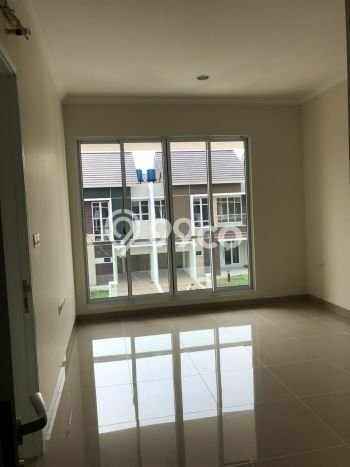 Ready to Use! Luxury House LT 144m2 Desain Modern di Gading Serpong Ready to Use! Luxury House LT 144m2 Desain Modern di Gading Serpong