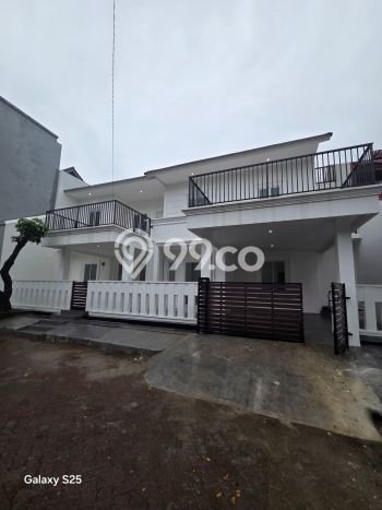 Dijual Rumah Premium dengan Fasilitas Sekitar Lengkap di Serpong Utara, Tangerang Selatan Dijual Rumah Premium dengan Fasilitas Sekitar Lengkap di Serpong Utara, Tangerang Selatan