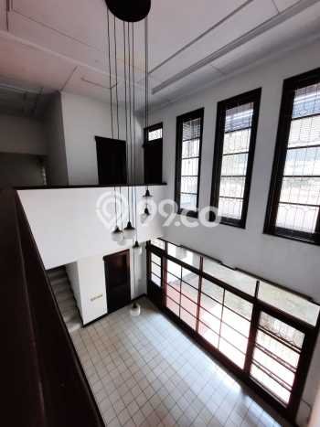 For Sale! Premium House LT 246m2 Desain Modern di Pondok Indah For Sale! Premium House LT 246m2 Desain Modern di Pondok Indah