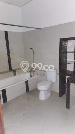 For Sale! Luxury House LT 200m2 Desain Modern di Pondok Indah For Sale! Luxury House LT 200m2 Desain Modern di Pondok Indah