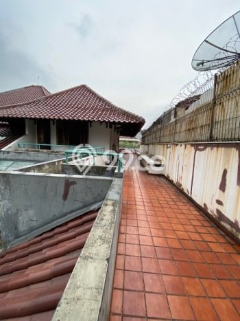 Rumah Elit Modern Siap Huni di Pondok Indah Jakarta Selatan Rumah Elit Modern Siap Huni di Pondok Indah Jakarta Selatan