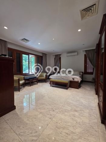 Jual Rumah Luas Megah Dengan View Eksklusif di Pondok Indah, Jakarta Selatan Jual Rumah Luas Megah Dengan View Eksklusif di Pondok Indah, Jakarta Selatan