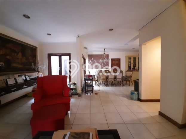 Rumah Elit Modern Tanpa Renovasi di Pondok Indah Jakarta Selatan Rumah Elit Modern Tanpa Renovasi di Pondok Indah Jakarta Selatan