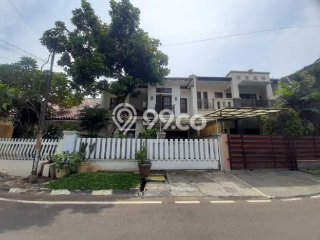 Rumah Elit Modern Tanpa Renovasi di Pondok Indah Jakarta Selatan Rumah Elit Modern Tanpa Renovasi di Pondok Indah Jakarta Selatan