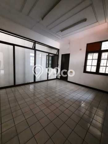 For Sale! Premium House LT 246m2 Desain Modern di Pondok Indah For Sale! Premium House LT 246m2 Desain Modern di Pondok Indah