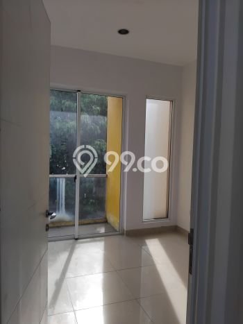 Rumah sewa siap pakai 3 KT di Green Lake City, Jakarta Barat Rumah sewa siap pakai 3 KT di Green Lake City, Jakarta Barat