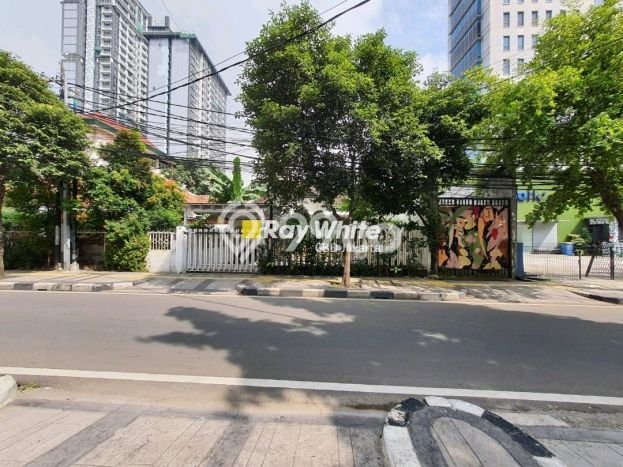 For Sale! Premium House LT 511m2 Desain Elegan di Kebon Sirih For Sale! Premium House LT 511m2 Desain Elegan di Kebon Sirih