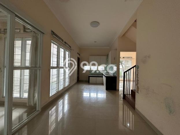 Siap Huni Hunian Elit 4 Kamar di Tebet Dekat ke Mana Saja Siap Huni Hunian Elit 4 Kamar di Tebet Dekat ke Mana Saja