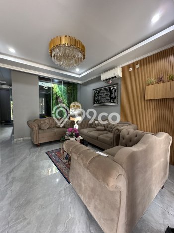 Jual Rumah Luas Elegan Dengan View Eksklusif di Harapan Indah, Bekasi Jual Rumah Luas Elegan Dengan View Eksklusif di Harapan Indah, Bekasi