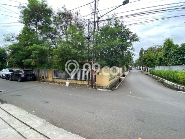 For Sale! Luxury House LT 485m2 Desain Modern di Pondok Pinang For Sale! Luxury House LT 485m2 Desain Modern di Pondok Pinang
