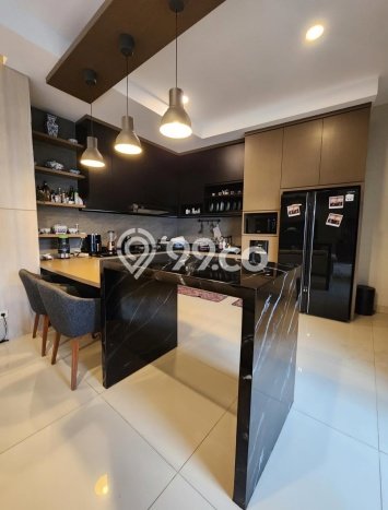 Ready to Use! Luxury House LT 360m2 Desain Modern di Pondok Labu Ready to Use! Luxury House LT 360m2 Desain Modern di Pondok Labu