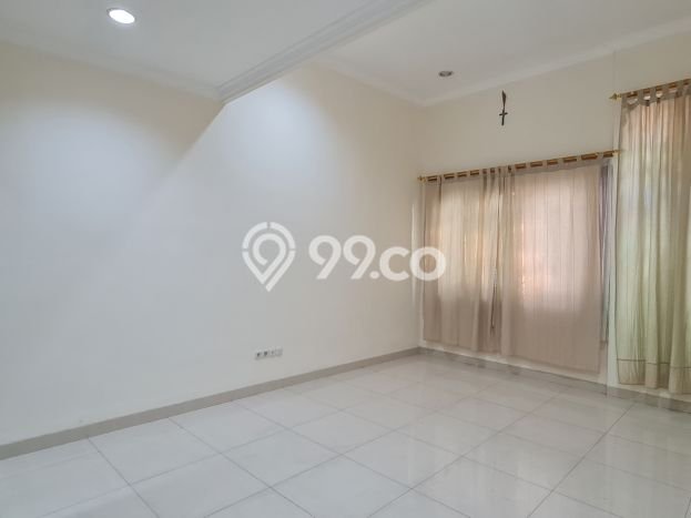 Lokasi terbaik! Rumah siap huni disewakan di Kebon Jeruk LB 360m2 Lokasi terbaik! Rumah siap huni disewakan di Kebon Jeruk LB 360m2