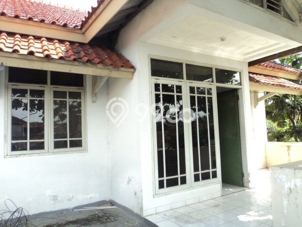 Dijual Rumah 4 Kamar Lokasi Ideal Nyaman dan Strategis di Regol Dijual Rumah 4 Kamar Lokasi Ideal Nyaman dan Strategis di Regol