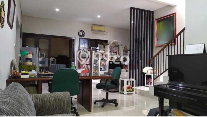 Rumah Elit Modern Tanpa Renovasi di harapan indah Bekasi Rumah Elit Modern Tanpa Renovasi di harapan indah Bekasi