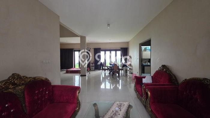 Hunian Mewah LB 275m2 Siap Pakai Desain Elegan di Harapan Indah, Bekasi Hunian Mewah LB 275m2 Siap Pakai Desain Elegan di Harapan Indah, Bekasi