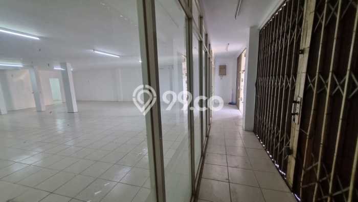 Ruko Area Komersial Kawasan Pejuang, Luas 195m², Siap Operasional Ruko Area Komersial Kawasan Pejuang, Luas 195m², Siap Operasional