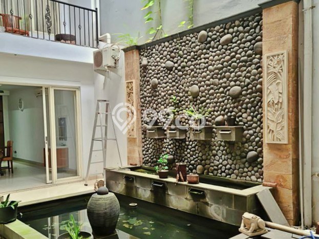 Ready to Use! Premium House LT 280m2 Desain Elegan di Setiabudi Ready to Use! Premium House LT 280m2 Desain Elegan di Setiabudi