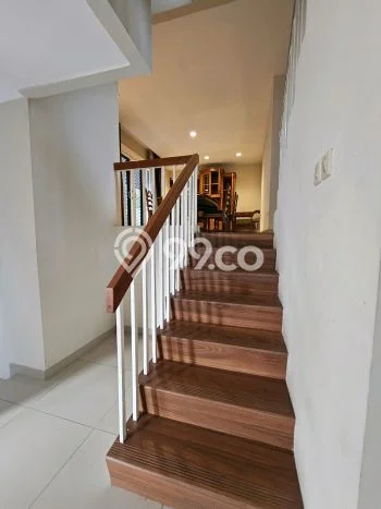 Rumah di Kemang, 3 KM, Area Asri, LT 120m2m² Bangunan 240m2m² Rumah di Kemang, 3 KM, Area Asri, LT 120m2m² Bangunan 240m2m²