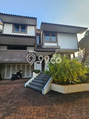 Rumah di Kemang, 3 KM, Area Asri, LT 120m2m² Bangunan 240m2m² Rumah di Kemang, 3 KM, Area Asri, LT 120m2m² Bangunan 240m2m²