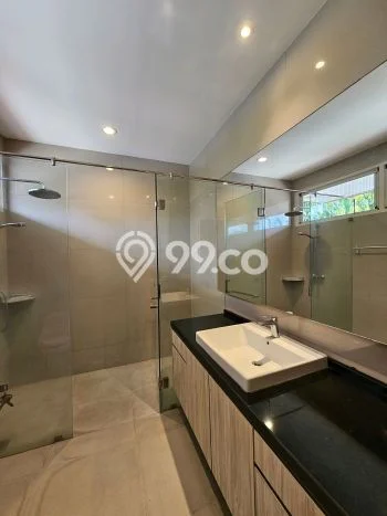 LOKASI TERBAIK! Rumah di Kemang, 3 KT, Area Premium, LT 150m2m² Bangunan 400m2m² LOKASI TERBAIK! Rumah di Kemang, 3 KT, Area Premium, LT 150m2m² Bangunan 400m2m²