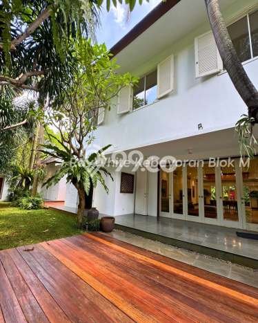 Rumah sewa siap huni 6 KT di Kemang, Jakarta Selatan Rumah sewa siap huni 6 KT di Kemang, Jakarta Selatan
